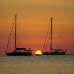 Full-day sailing excursion along the coast - Key Points