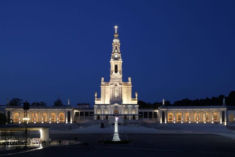 Full Day Tour Fatima, Nazare and Obidos - What Makes This Tour Stand Out?