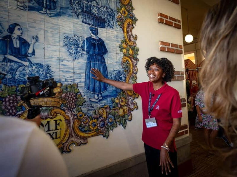 Funchal: Guided Walking Tour with Tastings - A Hidden Gem: Funchal City Hall & Urban Formation