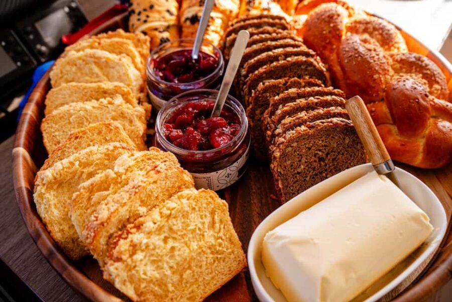 Gdansk/Sopot: Breakfast Cruise on a Catamaran - The Experience in Detail