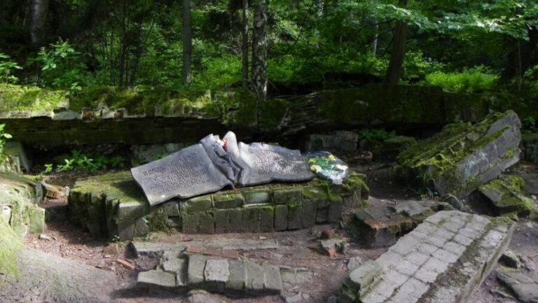 Gdansk Wolfs Lair with St. Lipka and Mamerki Private Guided - Mamerki: A Hidden Military Gem