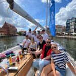 Gdask: Motlawa and Port yacht cruise with Welcome Drink - Who Will Love This Experience?