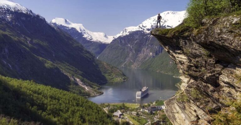 Geiranger: Bus Tour with Multilingual Audio Guide - What Makes This Tour Stand Out