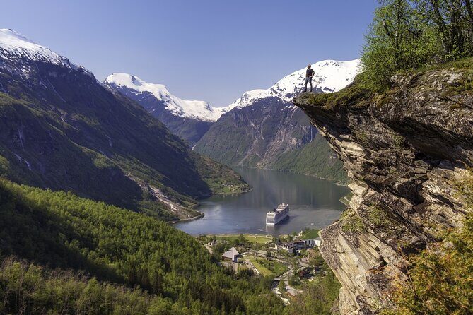 Geiranger: Excursions.no Geiranger Highlights - The Winding Road Challenge