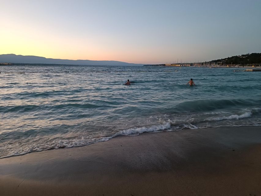 Geneva: Private Walking Tour with a Local Guide - Who Should Consider This Tour?