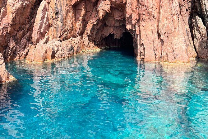 Getaway to the Calanques of Piana de Cargèse in a small group - Who Would Love This Tour?