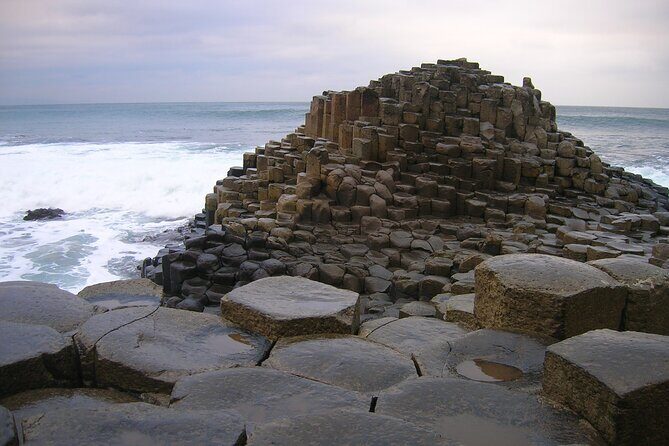 Giants causeway private tour 1 to 7 people - Ballintoy Harbour: A Picturesque Coastal Village