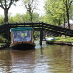 Giethoorn: Canal Cruise & lake Tour & Sightseeing Village - The Canal Cruise: Cozy, Scenic, and Informative