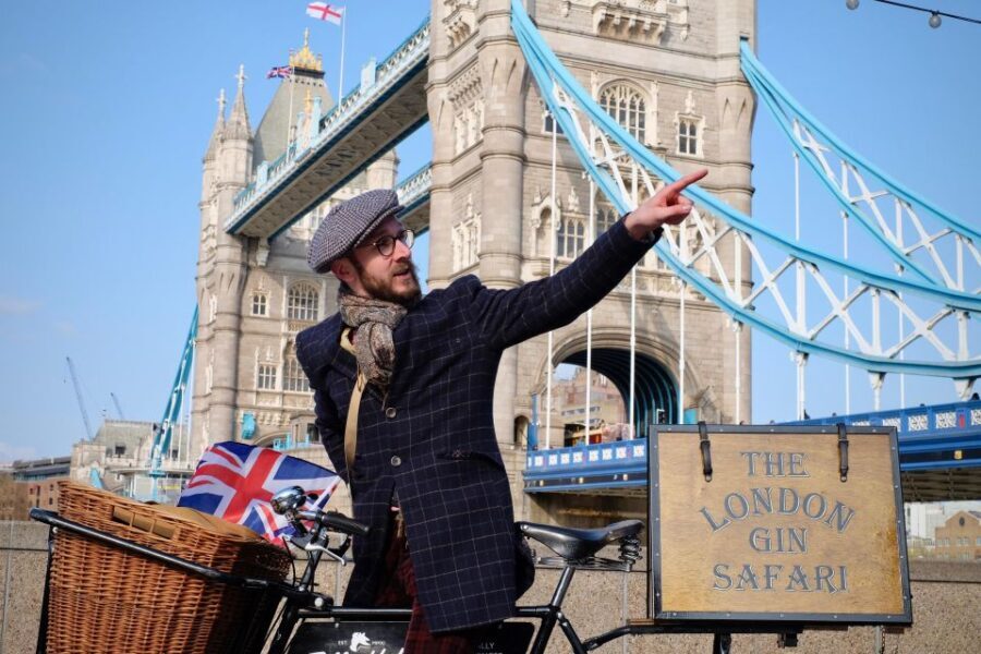 Gin Safari: Boozy London History on Two Wheels - The Value of the Experience