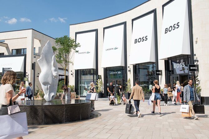 Giverny McArthurGlen Outlet Village Roundtrip Transfer from Paris - Who Will Love This Experience?