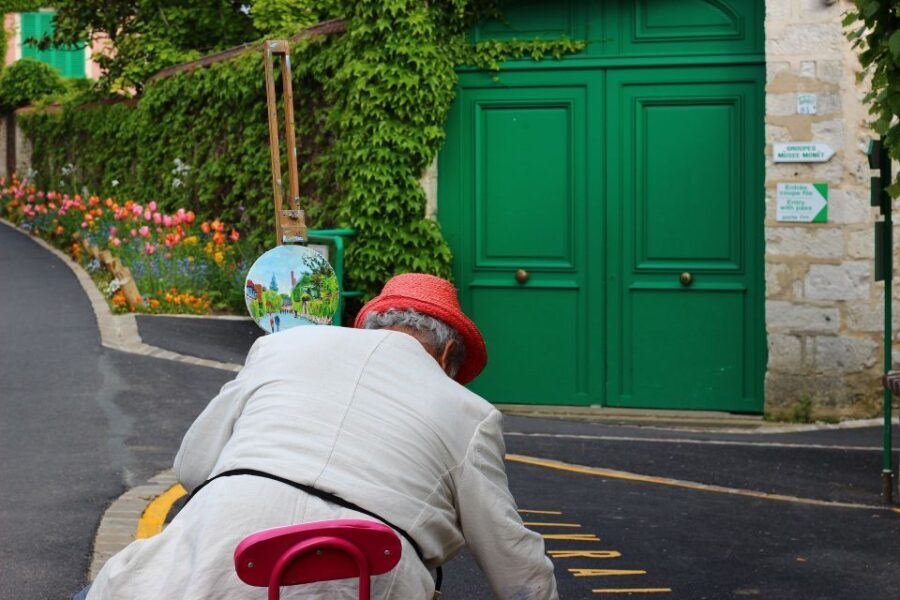 Giverny Village Walking Tour & Skip-the-Line to Monet Garden - Who Is This Tour Best For?
