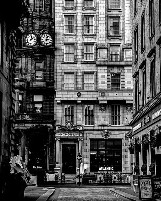 Glasgow: Scottish Rogue Whisky Pub Crawl - FAQs