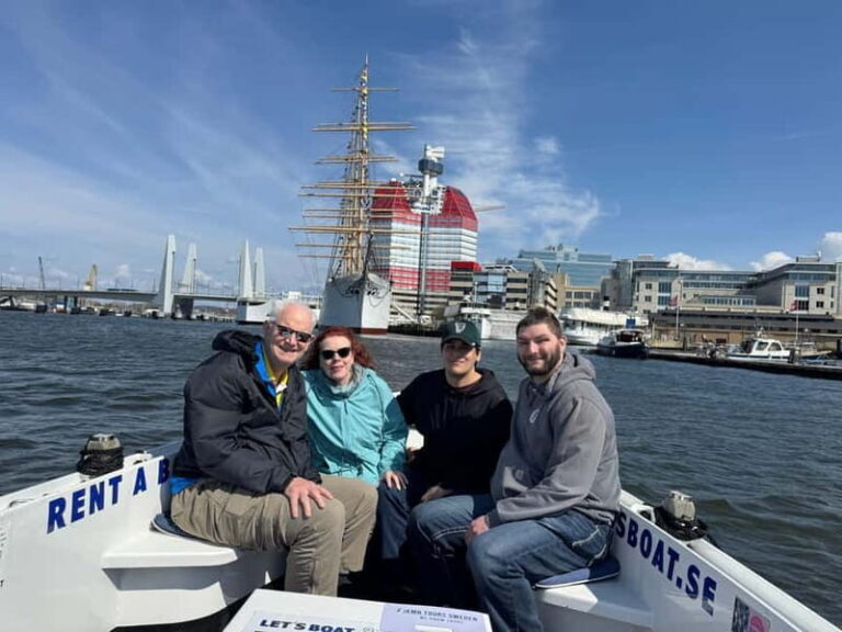 Gothenburg: Private Göta Älv Boat Tour with Pickup - In-Depth Look at the Tour Experience