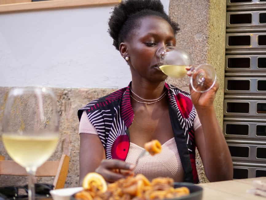 Gothic Quarter: Gourmet Food Private Tour & Sagrada Familia - An In-Depth Look at the Tour