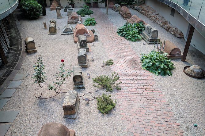 Gothic Quarter Private Tour with Sagrada Familia Skip the Line - Final Thoughts: Who Will Love This Tour?