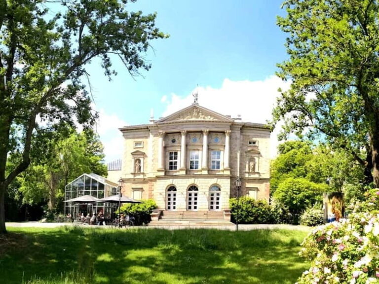 Göttingen: Express Walk with a Local in 60 minutes - Detailed Breakdown of the Itinerary