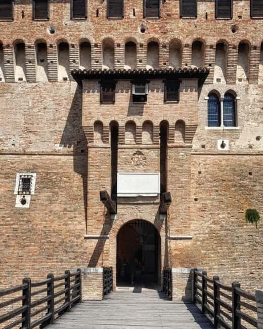 Gradara: Entry Ticket to Rocca with Audio Guide App - The Audio Guide and Its Limitations