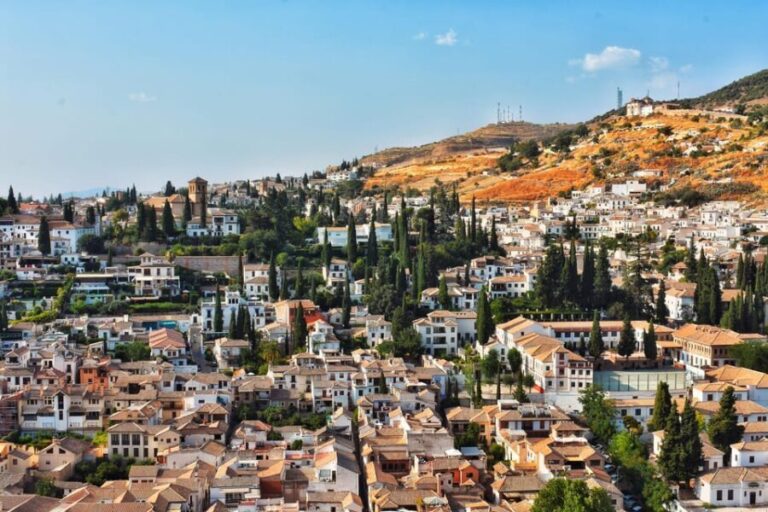 Granada: Albaicín and Sacromonte Guided Private Walking Tour - The Practical Details