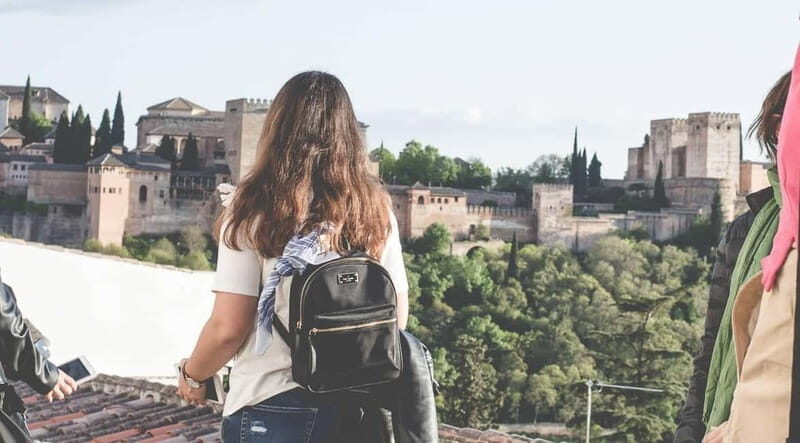 Granada: Albayzin and Sacromonte Hybrid Walking Tour - A Detailed Look at the Granada Hybrid Walking Tour
