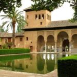 Granada: Alhambra and Generalife Gardens Guided Tour - What to Expect During the Tour