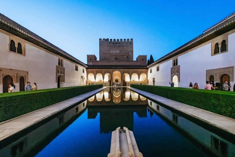 Granada: Alhambra and Nasrid Palaces Guided Tour at Night - Is This Tour Worth It? Analyzing the Value