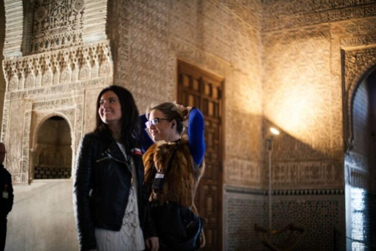 Granada: Alhambra and Nasrid Palaces Private Tour - The Value of This Private Tour
