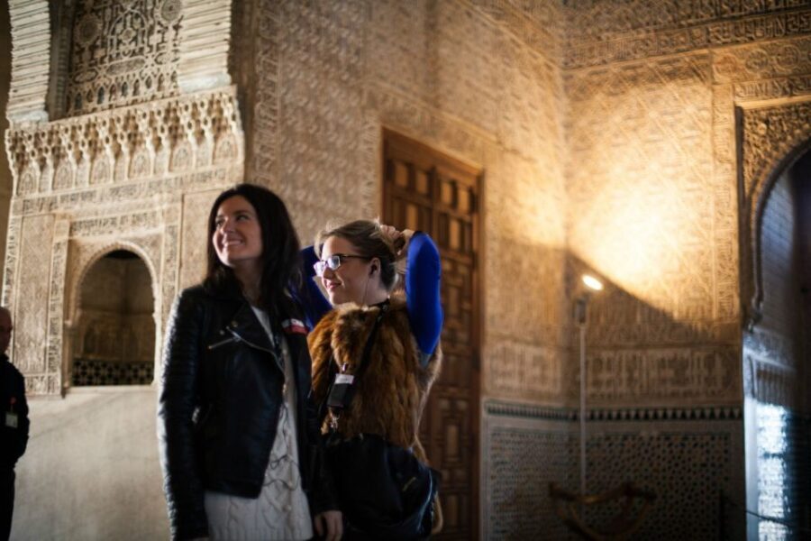 Granada: Alhambra and Nasrid Palaces Private Tour - The Value of This Private Tour