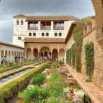 Granada: Alhambra Comlex + Nasrid Palaces + Alcazaba Guided Tour - Who Is This Tour Best For?