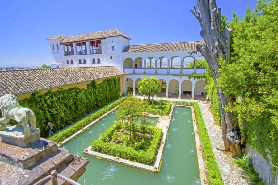 Granada: Alhambra Guided Tour and Arabian Bath and Massage - Practical Details and Tips