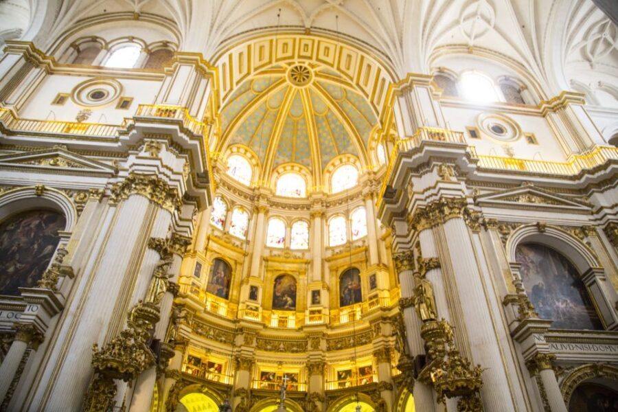 Granada: Alhambra Guided Tour w/ Nasrid Palaces & City Pass - Who Will Love This Tour?