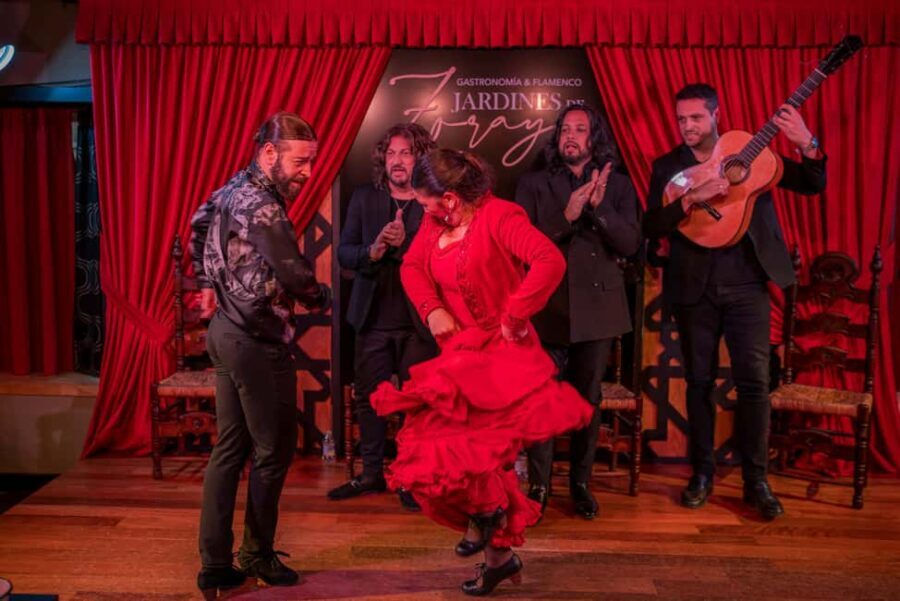 Granada: Flamenco Show in Albayzín - Jardines de Zoraya - The Venue and Atmosphere
