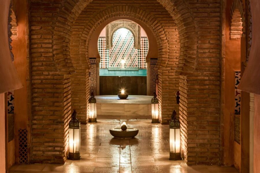 Granada: Hammam Al Ándalus with Massage - Facilities and Comfort