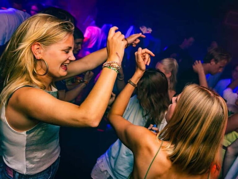 Groningen: Pub Crawl with Pub Quiz, Free Shots and Games - Authenticity & Value