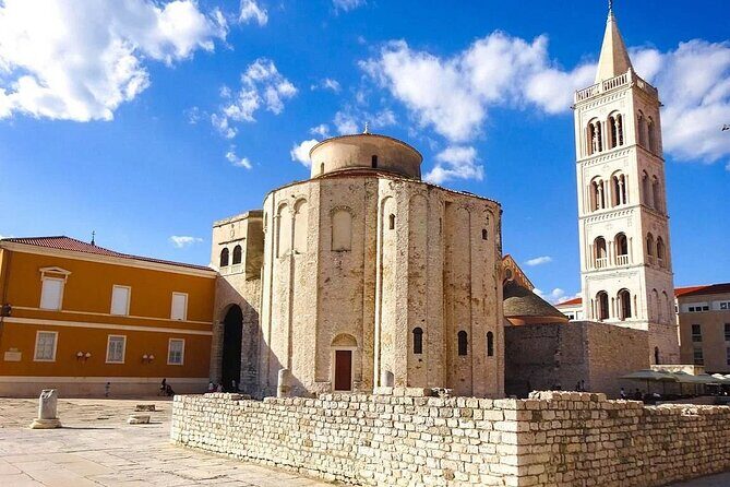 Group History Walking Tour in Zadar Old Town - Authenticity and Insights from Reviewers