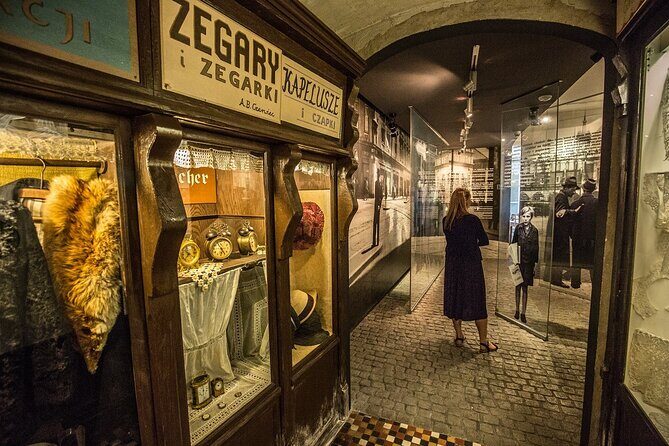 Group Tour Around Krakow by Golf Cart and Visit in Schindler Museum with ticket - Who Is This Tour Best For?
