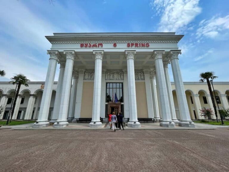 Group tour from Batumi to Kutaisi and Tskaltubo - Who is This Tour Best For?