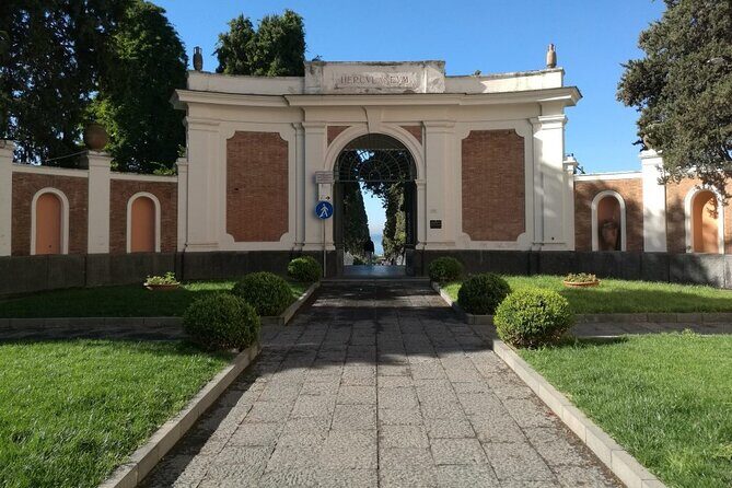 Guided Tour of Herculaneum with Lunch and Ticket Included - Frequently Asked Questions