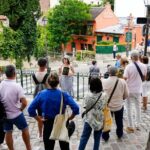 Guided tour of Montmartre in songs with a professional - The Value and Practicalities