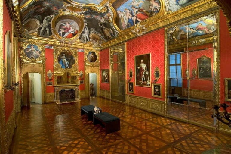 Guided tour of Palazzo Madama with small groups - Why Choose This Tour?