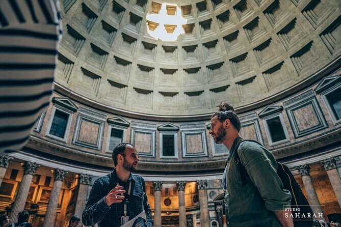 Guided tour of the Pantheon - The Benefits of Small Group Tours