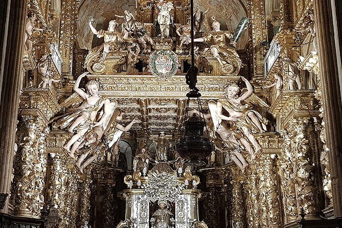Guided Tour Santiago Cathedral, Museum and Old City - Why This Tour Offers Great Value