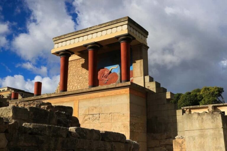 Guided visit of Knossos Palace in Spanish - Analyzing the Value