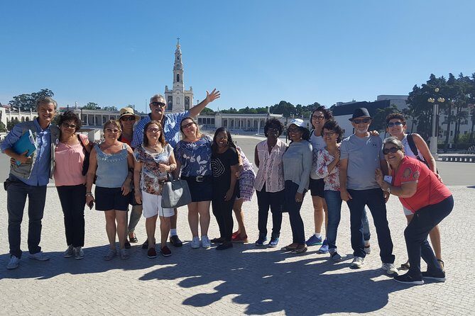 Half-day excursion for small groups in Fatima from Lisbon - The Sum Up