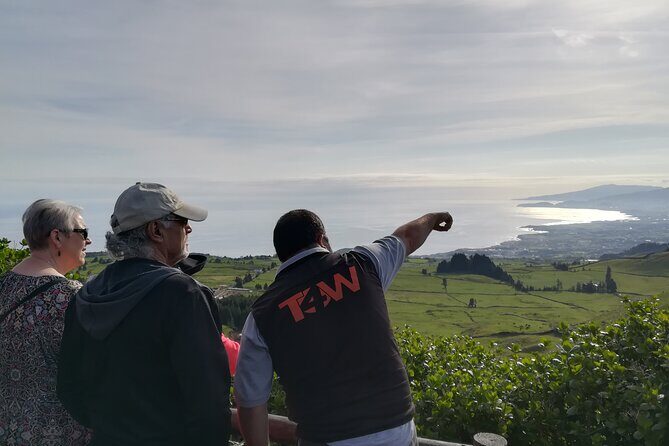 Half-Day Jeep Tour from Ponta Delgada to Sete Cidades - Guides: The Heart of the Experience