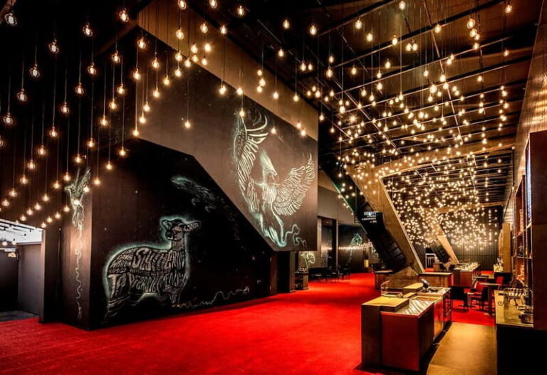 Hamburg: Harry Potter and the Cursed Child Theater - Who Will Love This Experience?