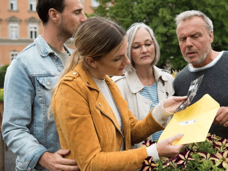 Hamburg: Krimi-Rätseltour Schanze - The Sum Up