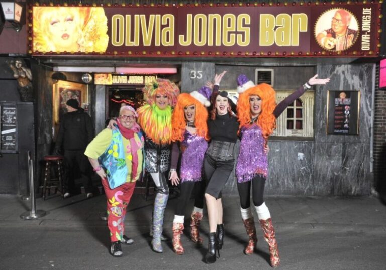 Hamburg: Original Kiez Tour in German with Eddy Kante - Who Should Consider This Tour?