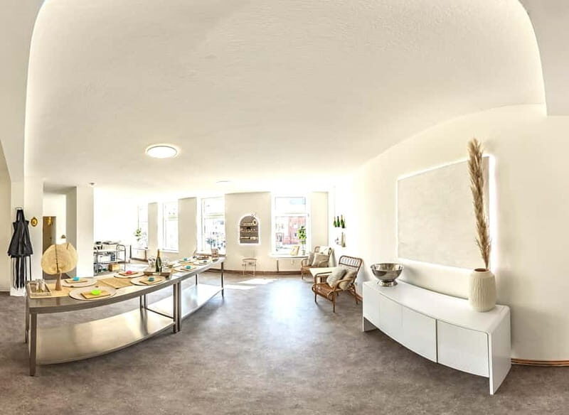 Hamburg: Soap art workshop with champagne - The Practical Details