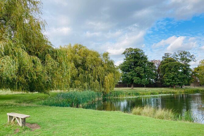 Hampton Court Walking Tour - Who Is This Tour Perfect For?