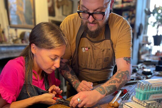 Handcraft your own silver ring in Bruges - FAQs